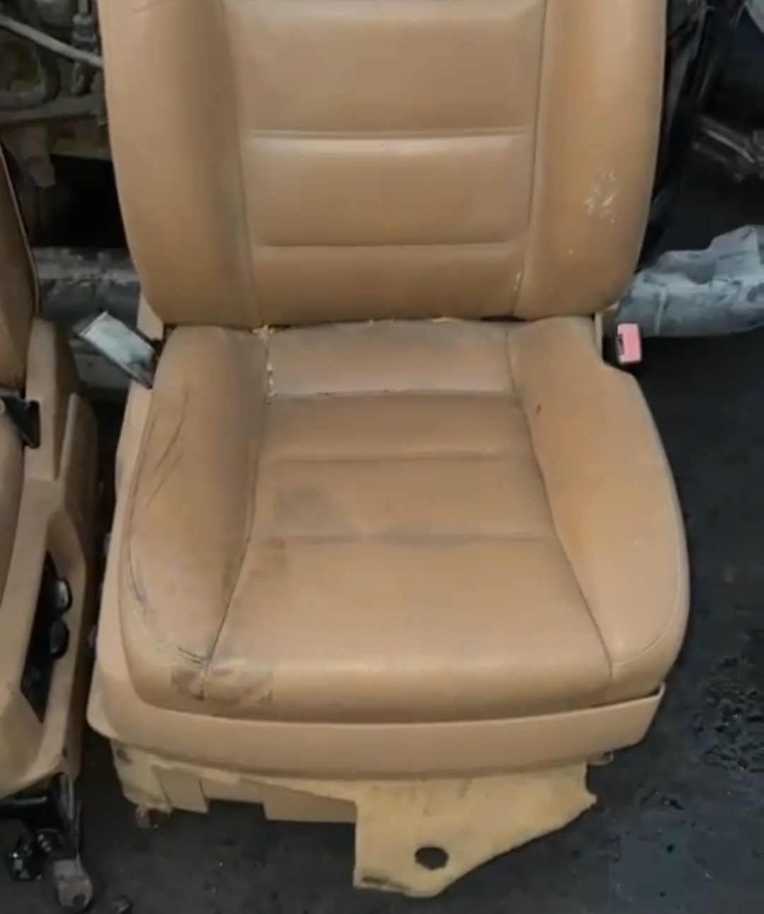 فروش صندلی های خودروی پورشه 