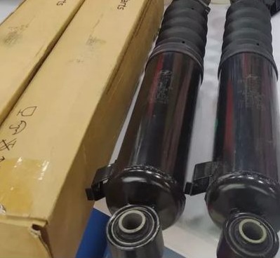 کمک عقب گازی بادی هیوندای بix55 در بازرگانی محسن عزیزی