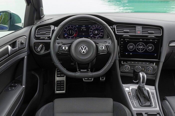 تغییر دیزاین داخلی کابین ماشین های لوکس 